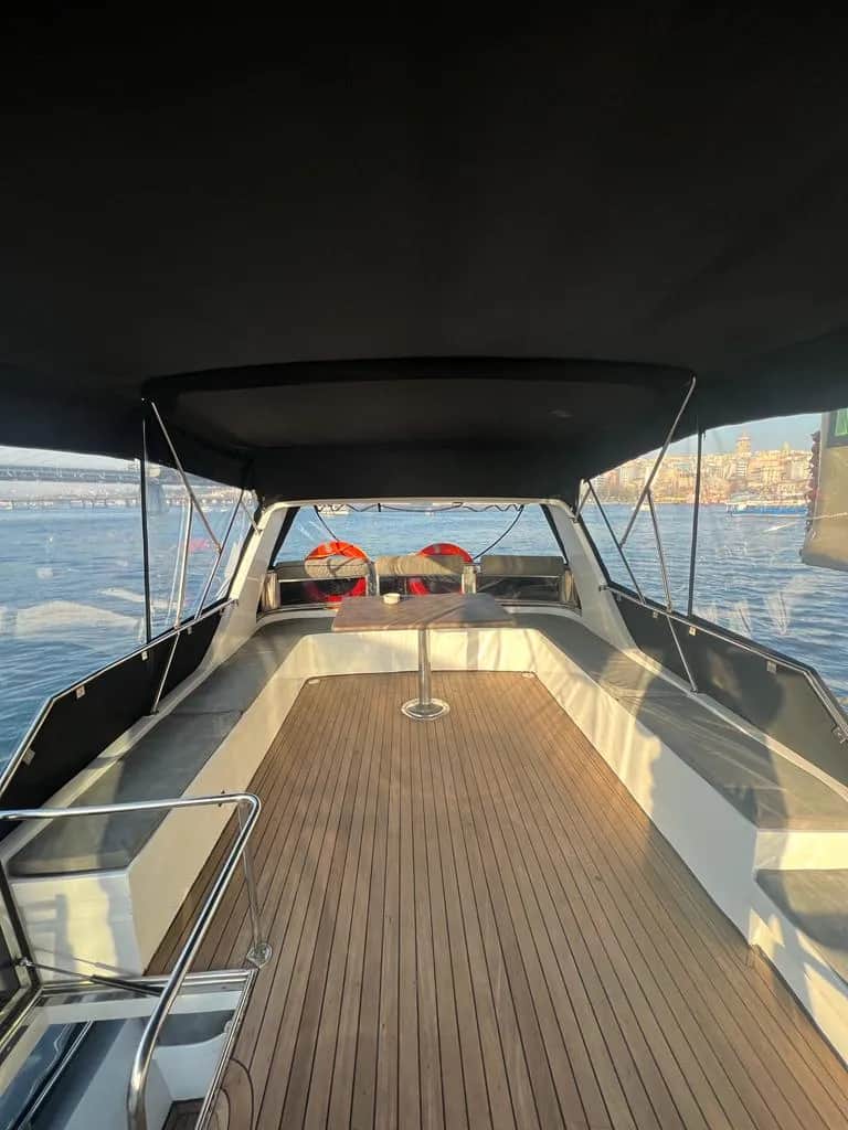 15 metre   Boğazda size özel yat
