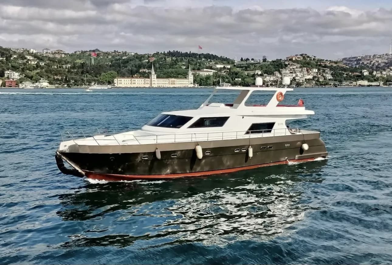 30 Kişilik Lüks Motoryat Kiralama