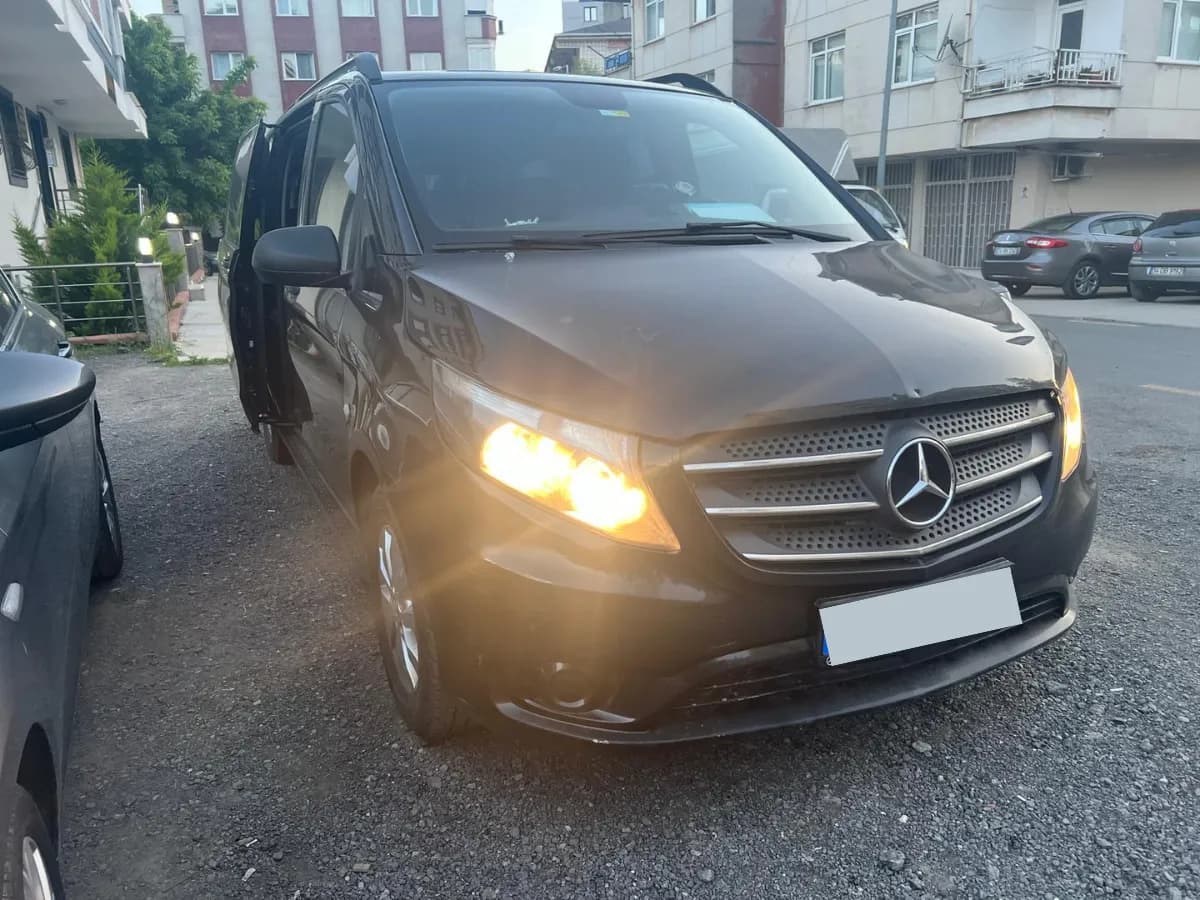 Standart 9+1 Mercedes Vito